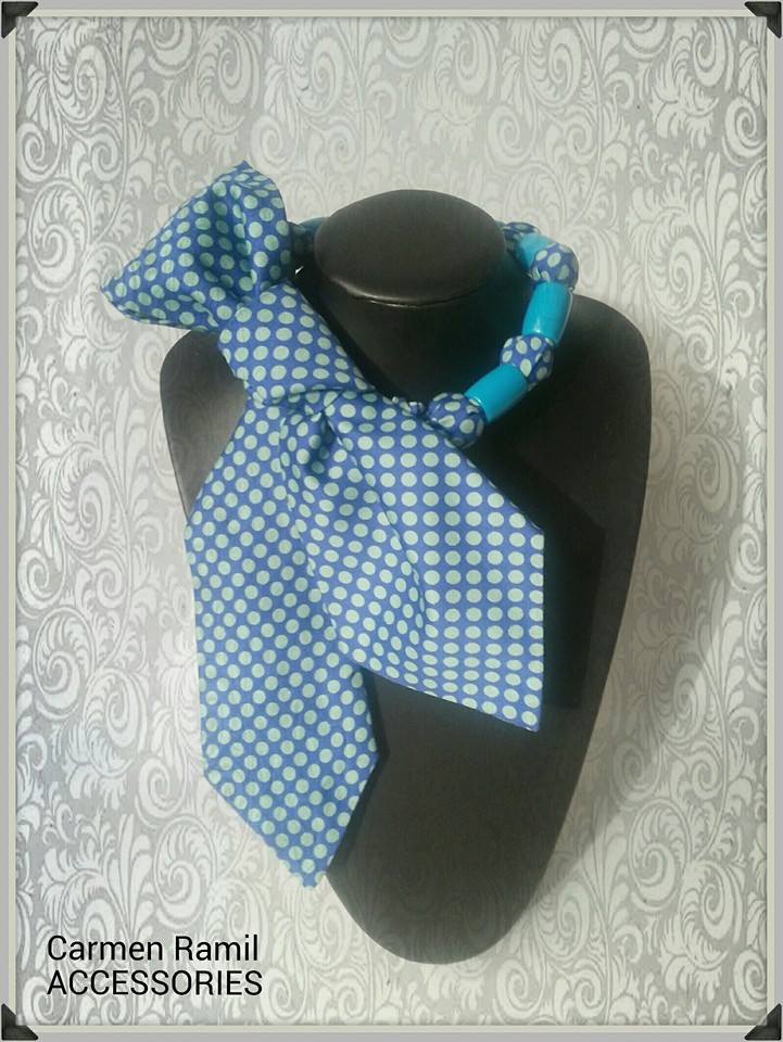 Collar corbata